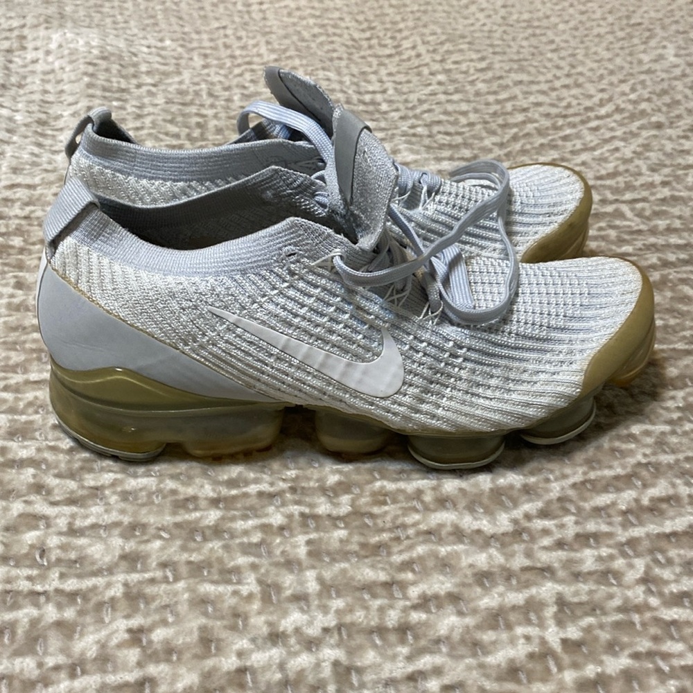 NIKE Flyknit 3 vapormax in silver